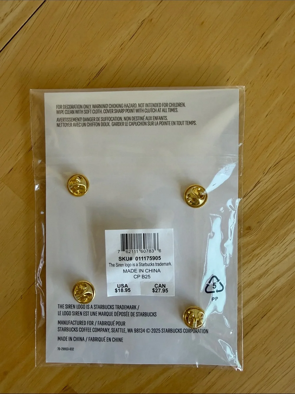 NWT Starbucks X-Mas Enamel Pin Set